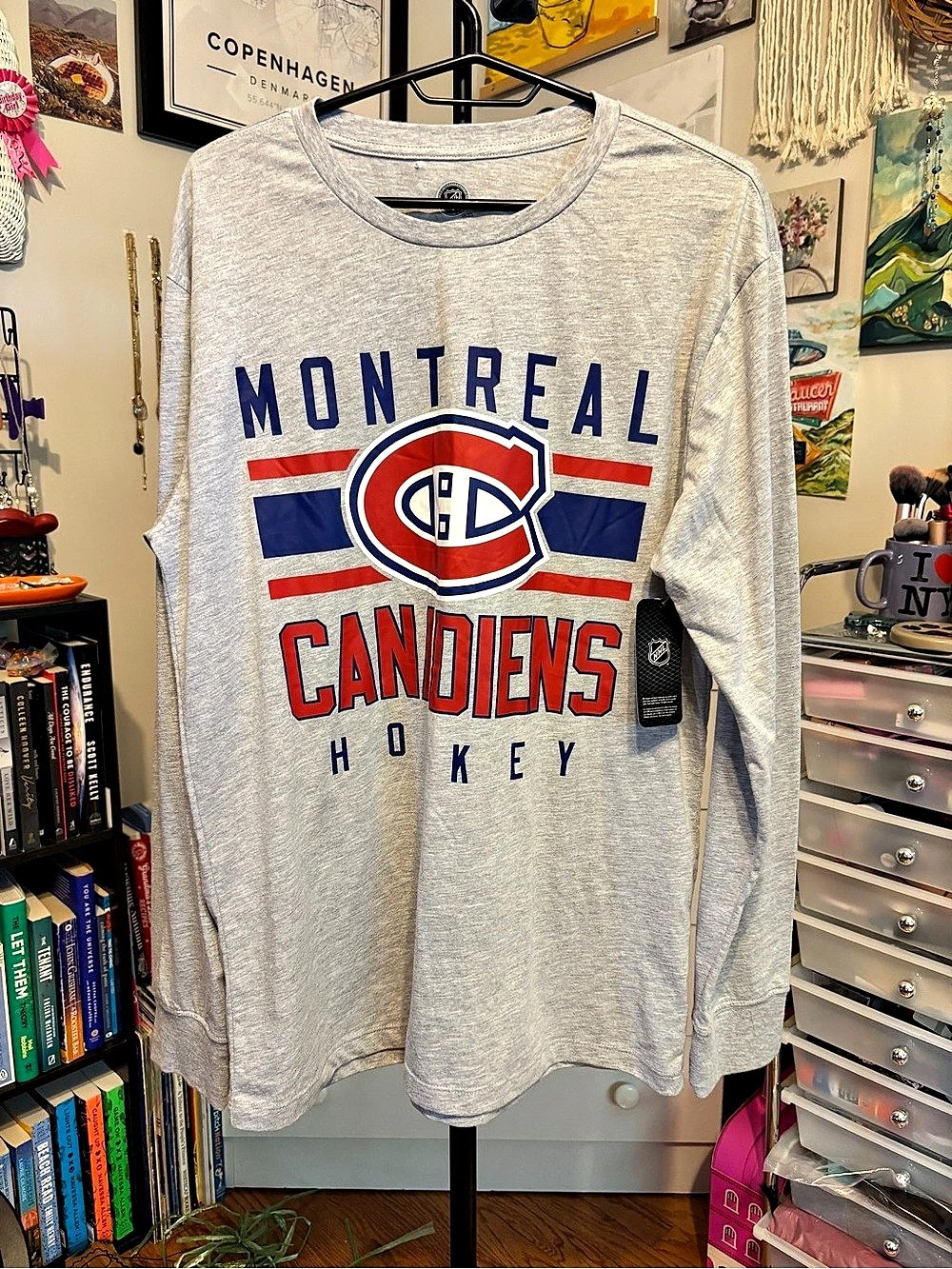 NHL Montreal Canadiens Hockey Long Sleeve Tee Size Medium NWT